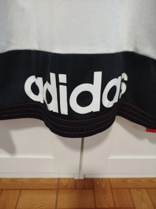 Chaqueta deportiva Adidas chico Talla M