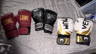 Guantes de Boxeo Leone, Charlie y Venum