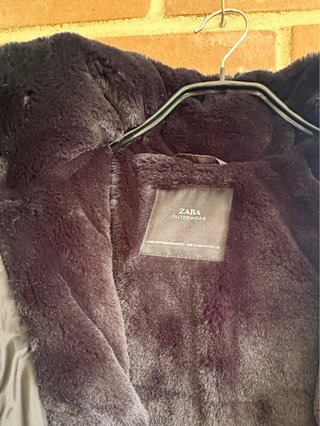 Anorak Zara Pluma Mujer Negro