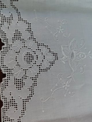 Asciugamano in lino ricamato a mano 112x70 cm