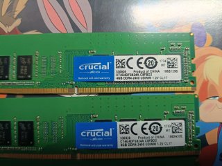 4x Crucial 4GB DDR4-2400 UDIMM RAM