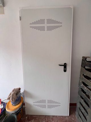 Puerta de Servicio Lacada Blanca