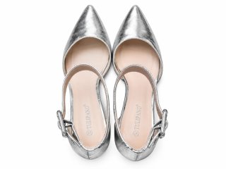 Zapatos de salón plateados