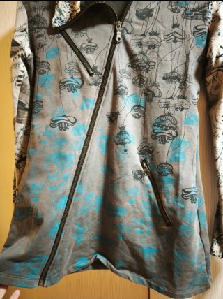 Chaqueta Larga Tipo Sudadera Estampada T.M