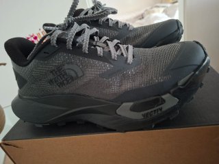 Zapatillas The North Face VECTIV Negras/Grises