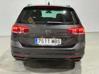 Volkswagen Passat 2022