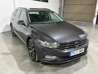 Volkswagen Passat 2022