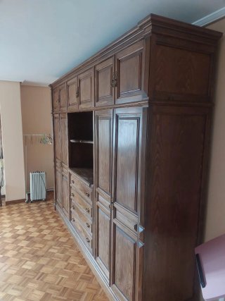Mueble de salón de madera