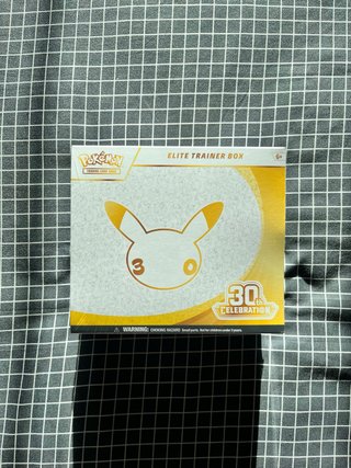 Pokémon TCG 30th Celebration Elite Trainer Box