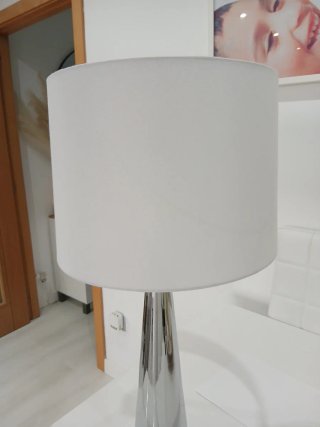 Lámpara de Pie de Aluminio 68 cm alto y 34