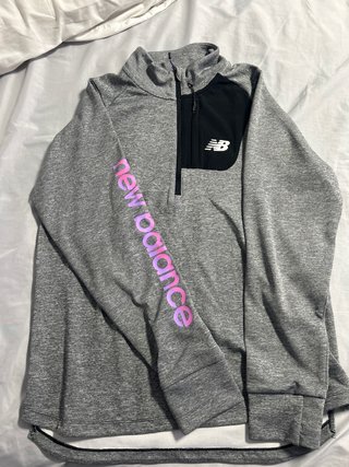 Sudadera New Balance Gris y Negra