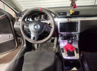 Volkswagen Passat CC 2011