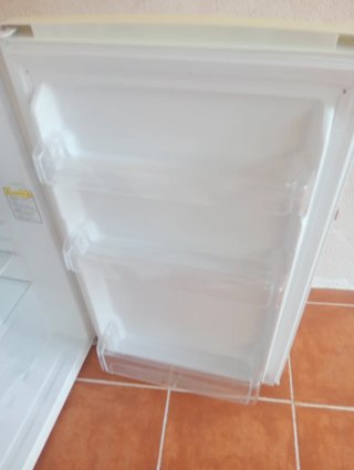 Frigorífico Congelador Candy 85cm  Alto Blanco.