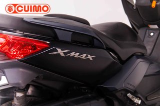 YAMAHA XMAX 400