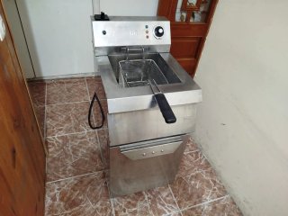 Freidora Industrial Eléctrica HR