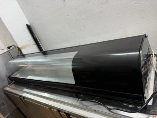 Vitrina refrigerada negra