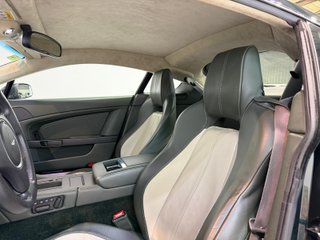 Aston Martin Vantage V8 4.7 Coupé Sportshift