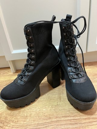 Botines negros con tacón y cordones 38 | Tela