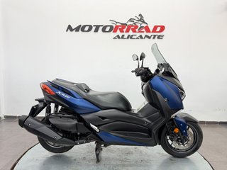 Yamaha XMAX 400