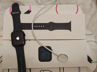 Apple Watch SE 3 Space Gray