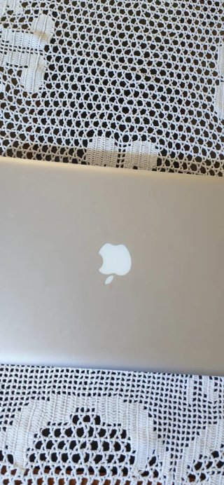 MacBook Pro Apple
