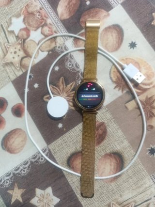 Reloj Inteligente Dorado