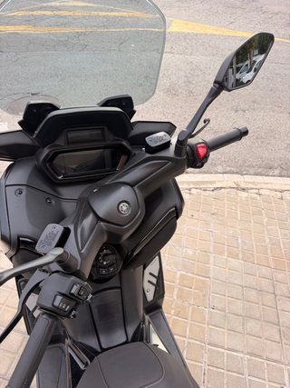 Yamaha xmax 300