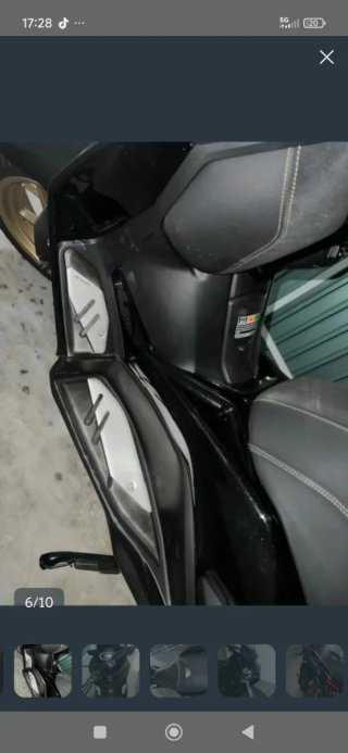 Yamaha X-Max 125 con variador polini y cúpula depo