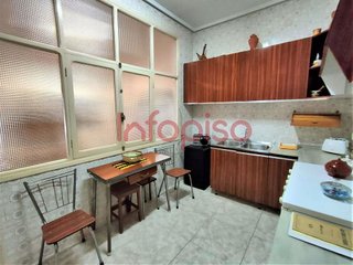 Chalet en venta en Los Llanos - Av. de los Estudiantes en Valdepeñas