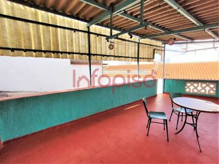 Chalet en venta en Los Llanos - Av. de los Estudiantes en Valdepeñas