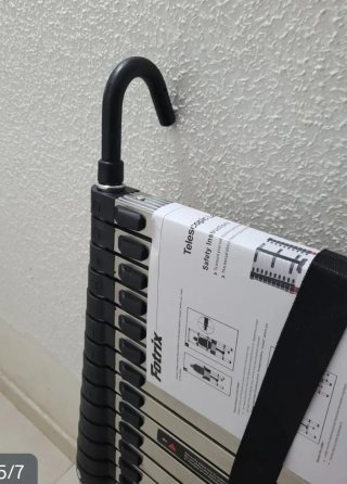 Escalera telescópica 4.4m altura plegable nueva
