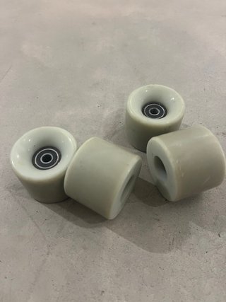 Set de 4 Ruedas de Skate con Rodamientos