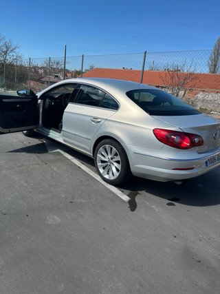 Volkswagen Passat CC 2011