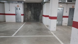 Garaje en venta en Eixample Nord – La Devesa en Girona