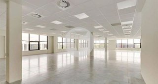 Oficina en alquiler en Zona Industrial en Prat de Llobregat, El