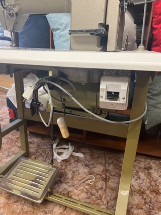 Máquina de Coser Industrial Singer