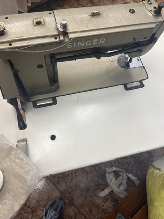 Máquina de Coser Industrial Singer