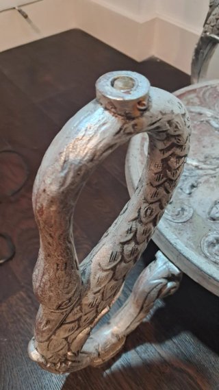 Base metálica de mesa auxiliar con Patas de Cisne