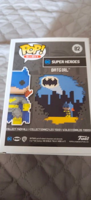 Funko Pop 8-Bit Batgirl DC Super Heroes 02