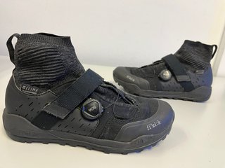 Zapatillas FIZIK TERRA CLIMA talla 42