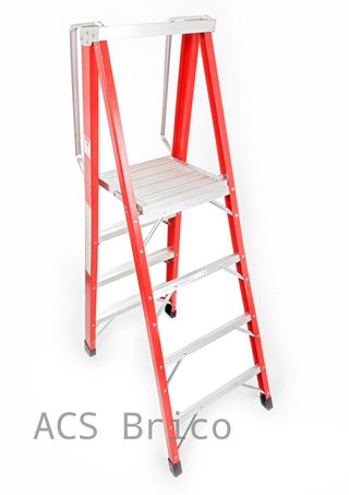 Escalera Fibra Tijera 2x4 - 1,14 Metros - 10400 - Mader