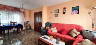 Casa adosada en venta en Madrigal de la Vera