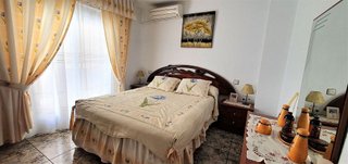 Casa adosada en venta en Madrigal de la Vera