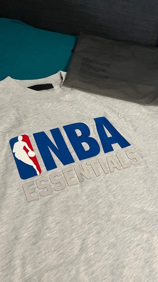 Camiseta Essentials NBA Oversized