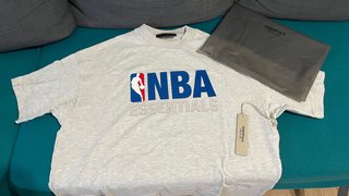 Camiseta Essentials NBA Oversized