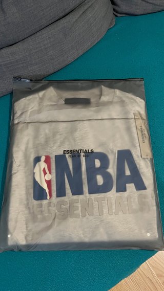 Camiseta Essentials NBA Oversized