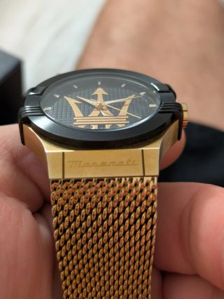 Reloj Maserati Dorado y Negro