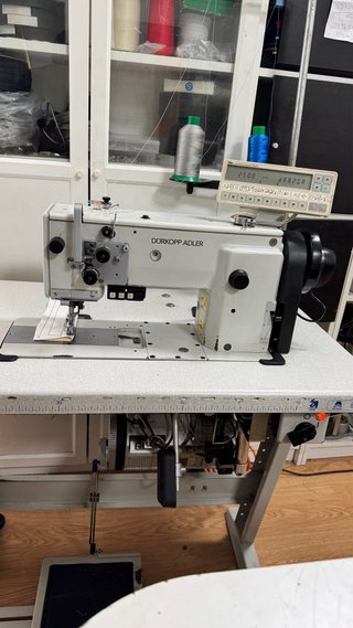 Máquina de coser industrial triple arrastre