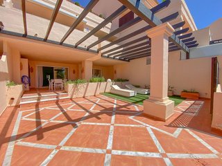 Piso en venta en Los Naranjos en Marbella