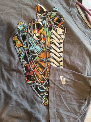 Camiseta Nike Talla XL Estampado Zapatilla
